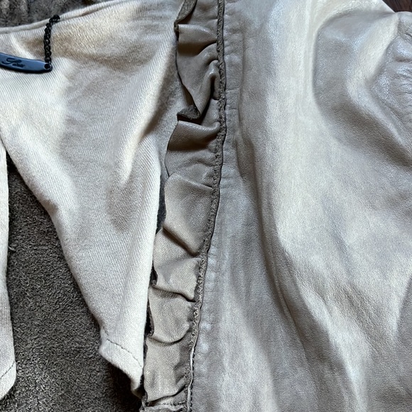 Lisii Tan Leather Cropped Open Jacket with Ruffle Trim - Picture 3 of 11